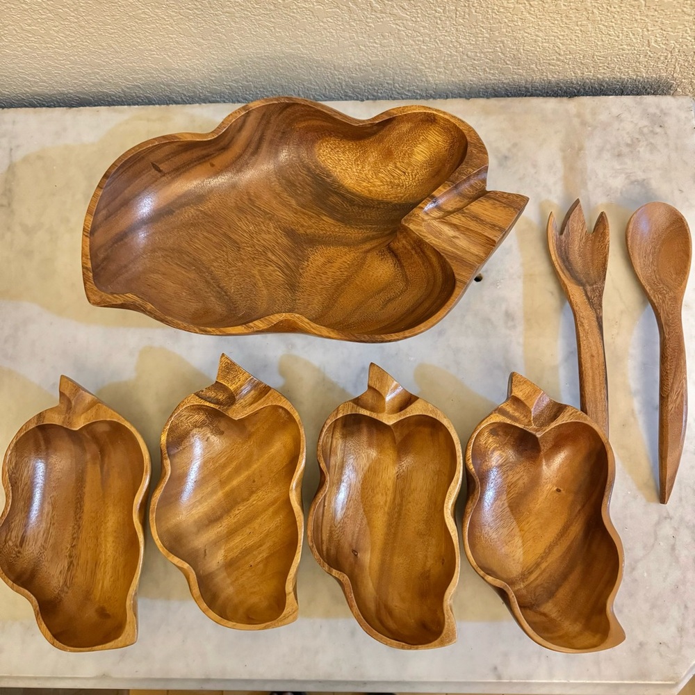 MCM Vintage Teak Leaf‎  Salad Bowl Set With 2 Serving Utensils & 4 Bowls